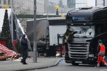 Polský řidič kamionu asi s Amrim nebojoval. Byl už totiž velmi vážně zraněn