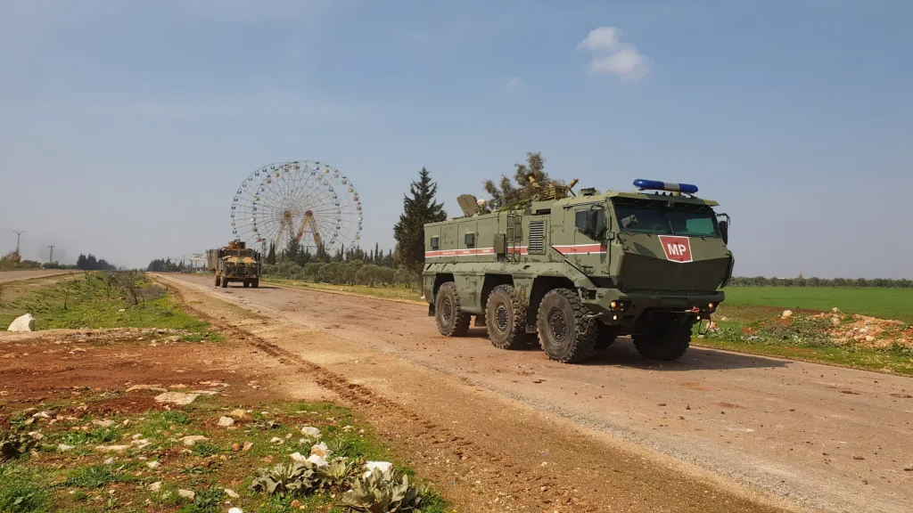 V Idlibu začali hlídkovat Turci společně s Rusy