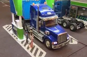 V Pardubicích se proháněly kamiony