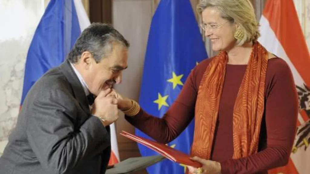 Karel Schwarzenberg a Ursula Plassniková