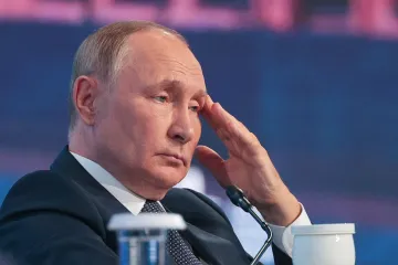Švýcarská prokuratura obvinila čtyři bankéře z pomoci při skrývání Putinova bohatství