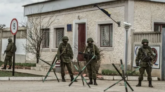 Sobotka: Anexe Krymu by neměla vyústit v plošné zbrojení