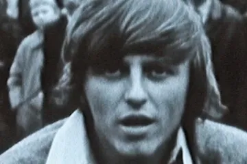 Neckář znovu vydal píseň nazpívanou po invazi 1968