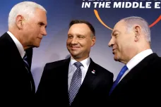 Ukončete dohodu s Íránem, vyzval Pence v Polsku. Netanjahuova slova o přípravě na válku vzbudila rozruch