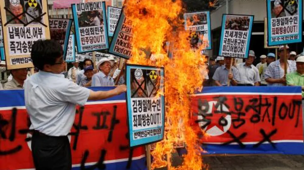 Jihokorejské protesty proti KLDR