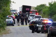 Texaská policie našla několik desítek mrtvých migrantů v kamionu