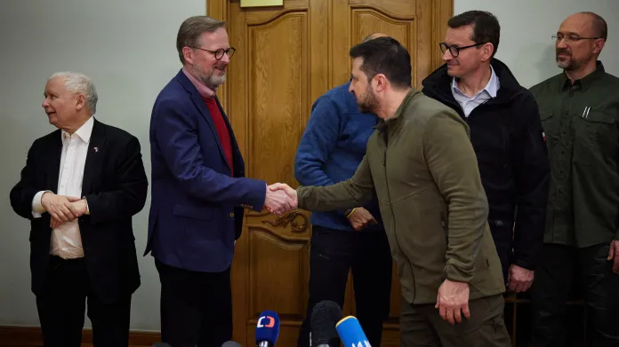 V polovině března 2022 dorazil do Kyjeva za prezidentem Volodomyrem Zelenským i český premiér Petr Fiala (ODS)