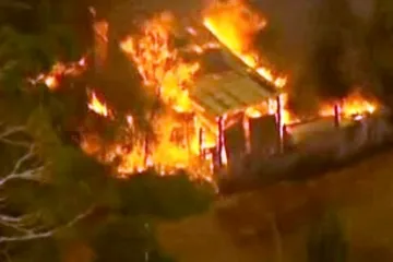 V Austrálii prší z nebe oheň, počet obětí stoupá