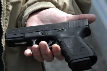 Zbraň, která zabíjela v Mnichově, zřejmě pocházela z Česka nebo Slovenska