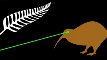 Kiwi s laserovým paprskem (autor návrhu: James Gray)