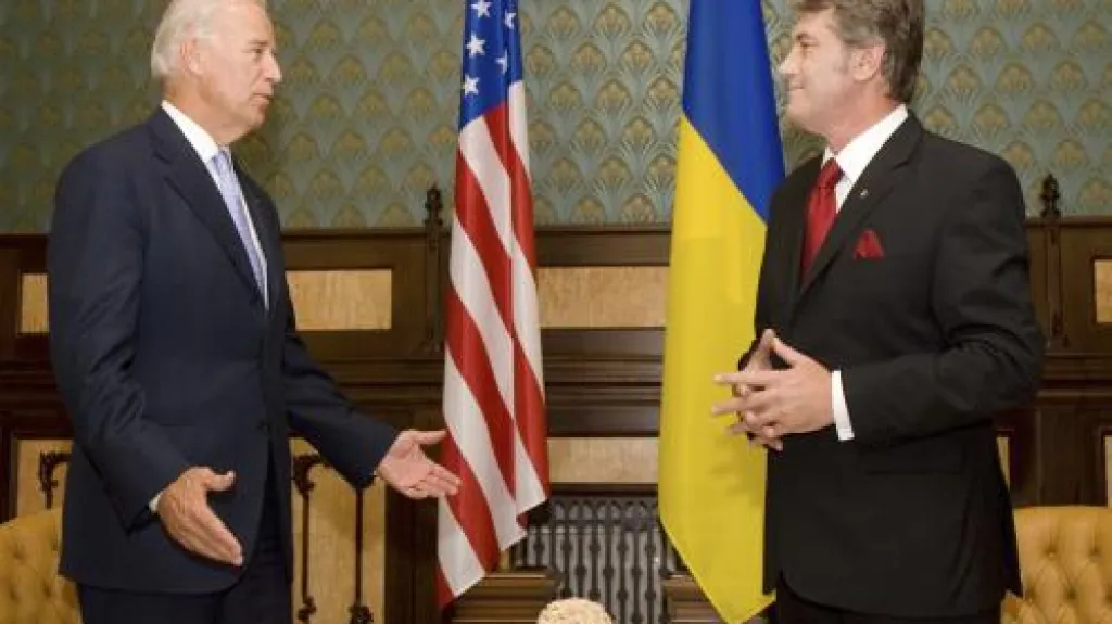 Joseph Biden a Viktor Juščenko
