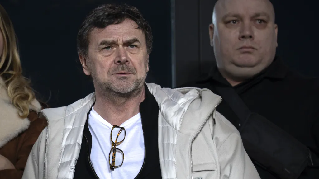 Miliardář Pavel Tykač (vlevo)