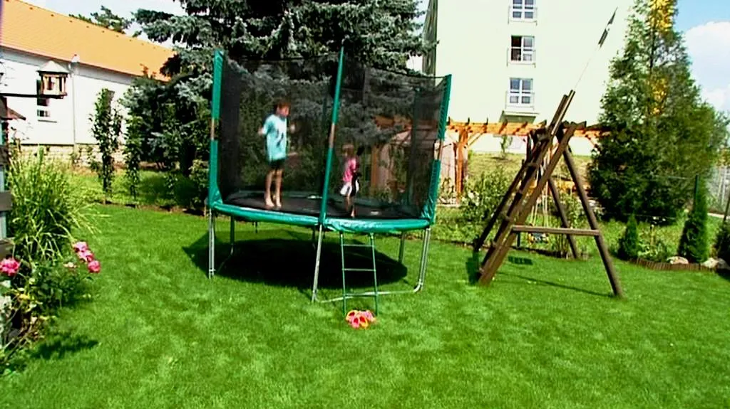 Trampolína