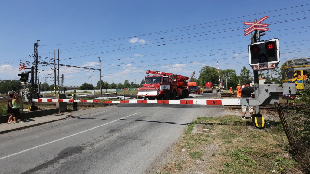 Železniční přejezd ve Studénce