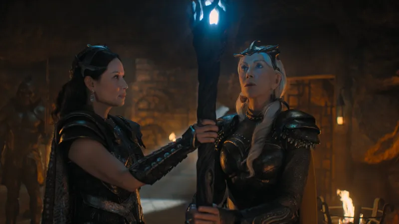 Lucy Liu a Helen Mirrenová – obě nominované na Zlatou malinu za Shazam! Hněv bohů