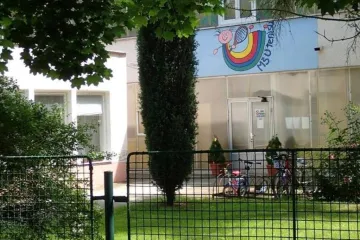 Děti musely opustit školku v Přerově. Začaly praskat zdi, možná kvůli suchu