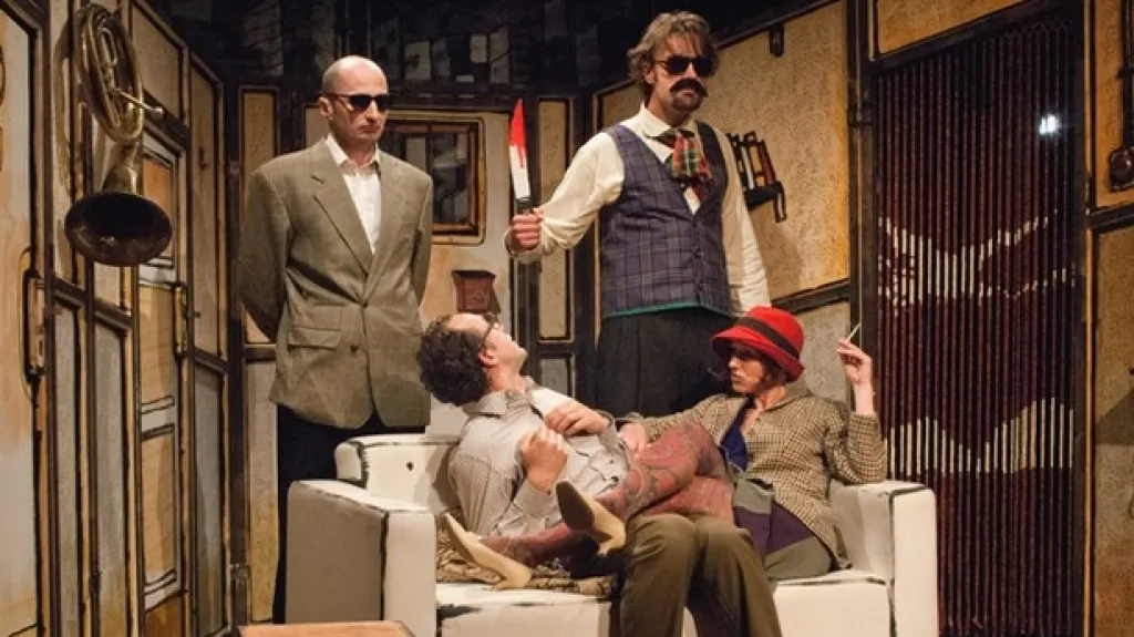 Čtyři vraždy stačí, drahoušku!