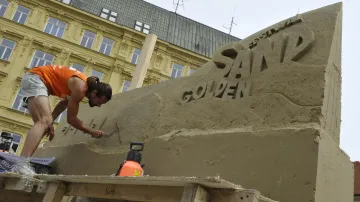 Pískovcové sochy na brněnském náměstí Svobody