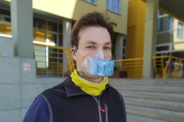V Brně vyvíjejí respirátor z bioplastu. Jeho výroba bude levná a jednoduchá