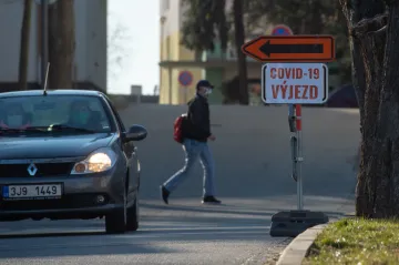 Chytrá karanténa (téměř) v praxi. Skoro všichni oslovení souhlasili s využitím dat, říká vládní zmocněnec