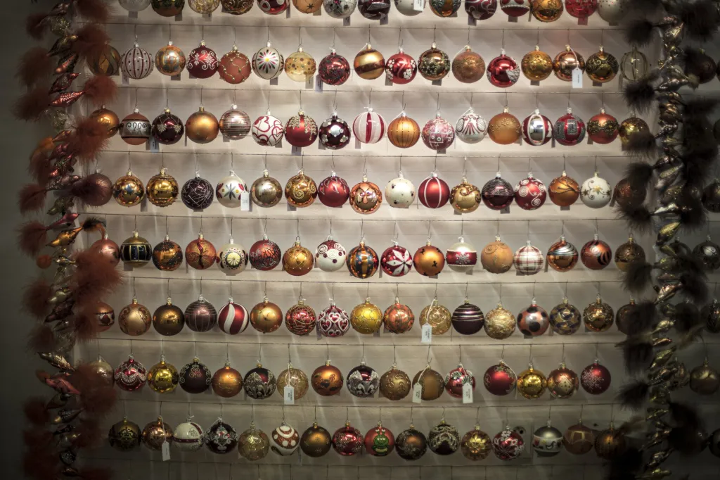 Vánoční ozdoba svoji cestu zakončí v „archivu“, kde se shromažďují jednotlivé vzorky