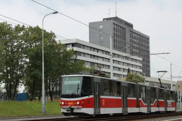 Kontakty Mlejnka s Redlem se bude zabývat sněmovní komise, pozvala si i Rakušana