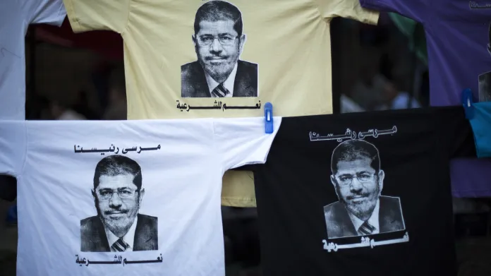 Mursího stoupenci žádají návrat exprezidenta do funkce