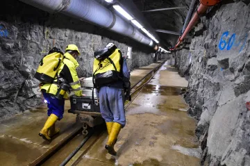 Vědci půl kilometru pod zemí zkoumají materiály pro úložiště jaderného odpadu