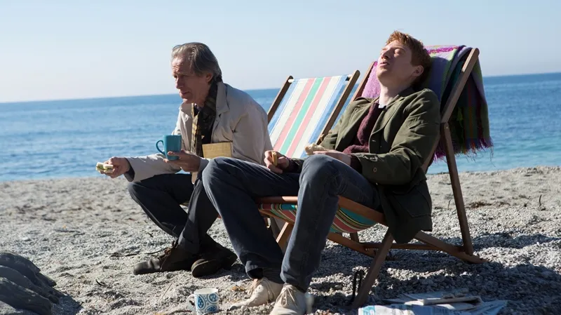 Lásky čas / Bill Nighy, Domhnall Gleeson