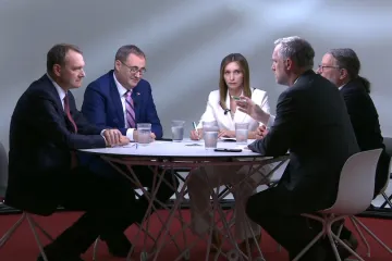 Zůna by měl rezignovat, tvrdí Vondra. Fiala budoucí spolupráci s Hlaváčem hájí