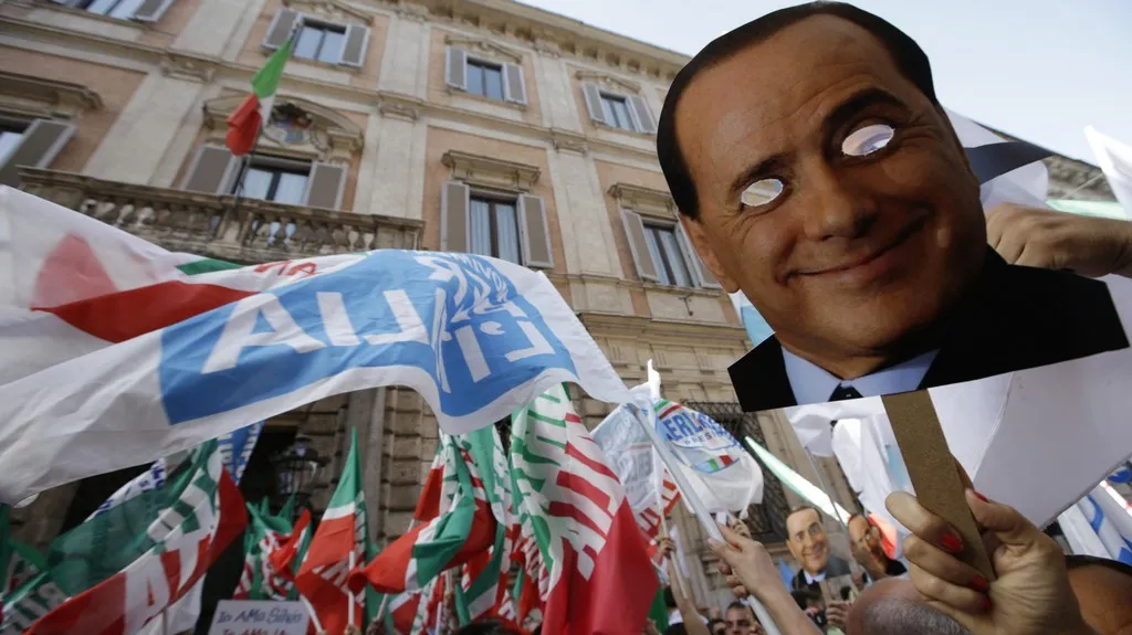 Demonstrace Berlusconiho příznivců