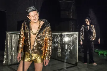 Recenze: Není všechno zlato, co se třpytí. Ani muži, obává se Kleopatra