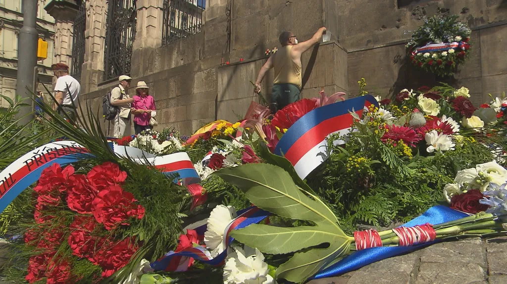 Pieta k uctění československých výsadkářů