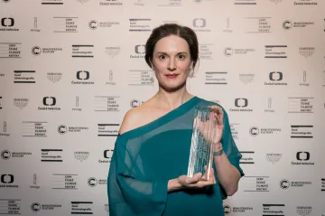 Glosa: Krajina ve stínu porazila Šarlatána. Ceny české filmové kritiky napravují „křivdy“