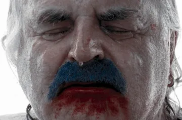 Recenze: „Pokora je to, co chybí.“ Milan Knížák žil jinak