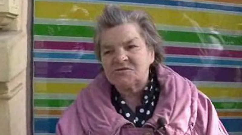 Prodejkyně sněženek na \"České\"