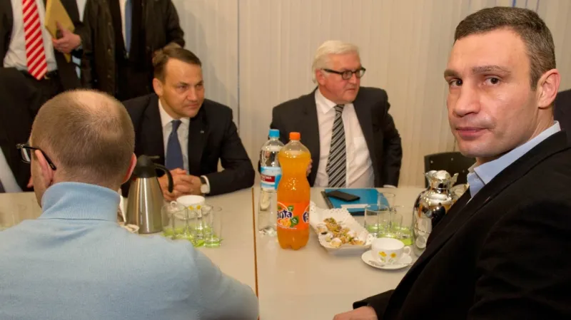 Jednání vyslanců EU s ukrajinskou opozicí