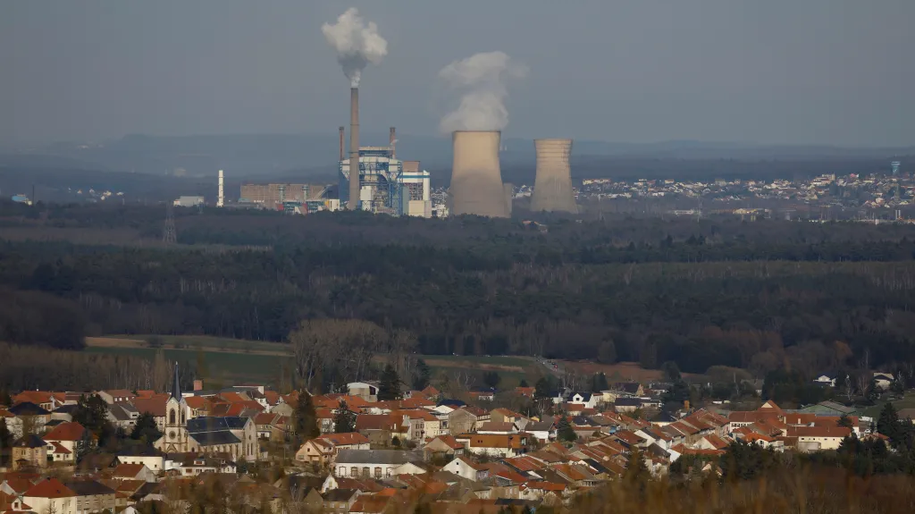 Uhelná elektrárna u obce Longeville-les-Saint-Avold