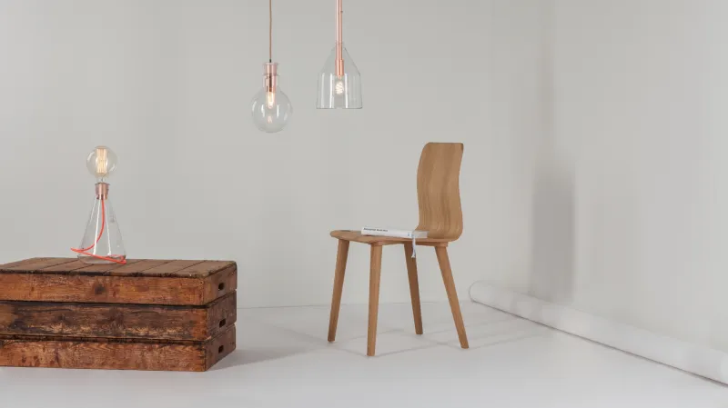 Sklárna Kavalierglass se navíc díky svítidlům od DECHEM stala Výrobcem roku.