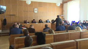 Členové gangu vyhrožovali Michkovi násilím i únosem dítěte