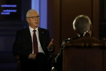 "Dívám se do budoucnosti, Miloš Zeman už nemá co nabídnout," vzkázal Drahoš