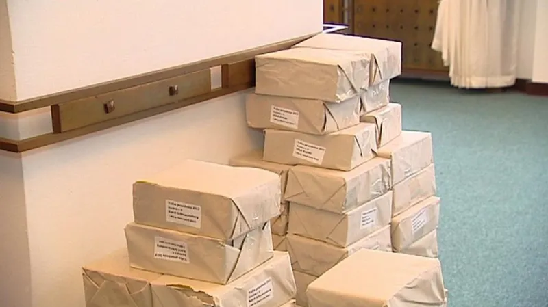 Balíky s hlasovacími lístky