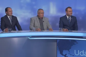 Nadhodnocení náhrad je nesmysl, míní Výborný. Máte peníze, ale nemáte pravdu, oponuje Fiala z SPD