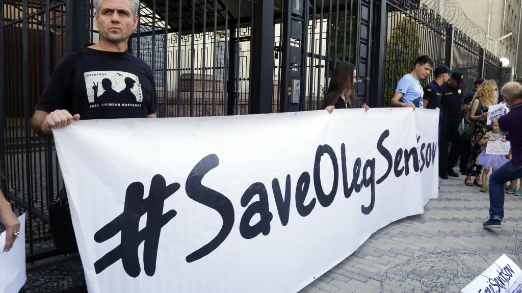 Volání po propuštění Sencova na Ukrajině