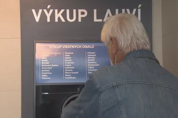 Čtyři koruny za PET lahve a plechovky, navrhuje výši zálohy ministerstvo