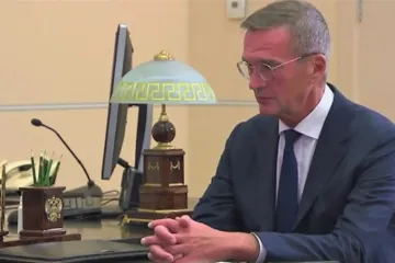 Na český sankční seznam přibyl ruský zbrojař Obnosov a manželé Zorikovovi