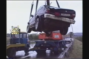 30 let zpět: Navyšuje se povinné ručení