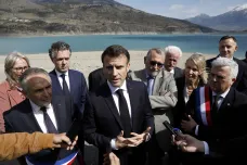 Francie vysychá. Macron oznámil plán šetření vodou