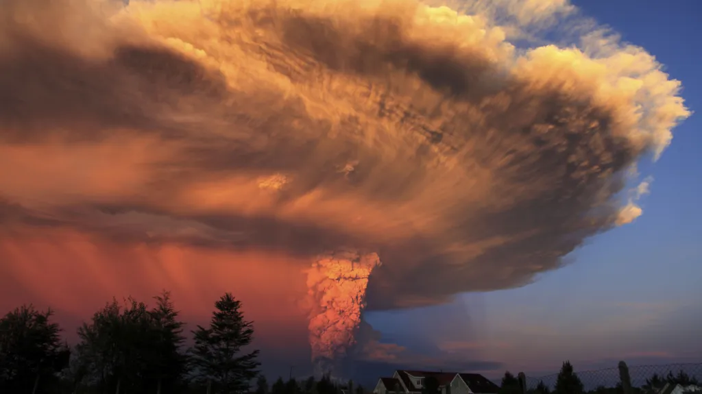Výbuch chilské sopky Calbuco