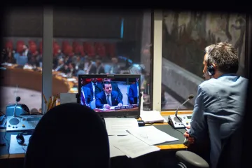 Ústavu specializujícímu se na překlad a tlumočení na Univerzitě Karlově hrozí zrušení